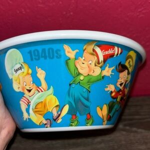 Kellogg’s Rice Krispies collectible cereal bowl.